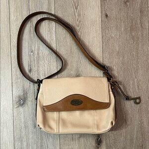 boc - buff/brown crossbody convertible purse in great condition!